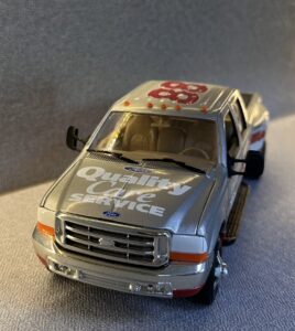 NASCAR FORD TAURUS FORD F350 CREW CAB TRAILER.4 heic