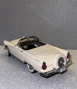 1956 Ford Thunderbird Cream.4 heic