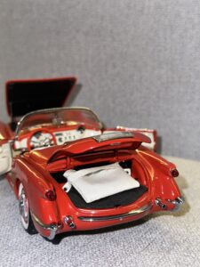 1957 CORVETTE (missing top) Red.12 HEIC