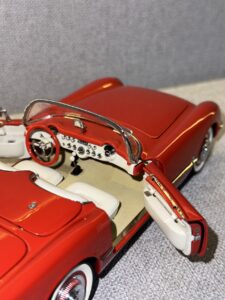 1957 CORVETTE (missing top) Red.8 HEIC