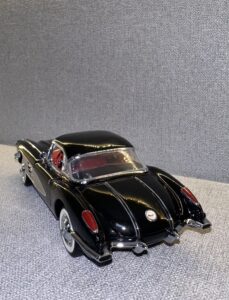 1958 CHEVROLET CORVETTE Black (used, missing door handle).16 heic
