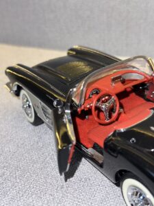 1958 CHEVROLET CORVETTE Black (used, missing door handle).6 HEIC