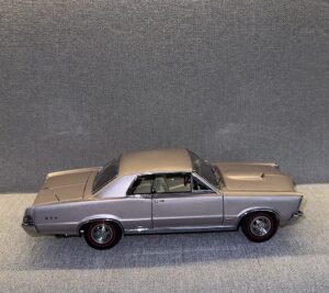 1965 Pontiac GTO Iris Mist Champagne Metallic.4 heic