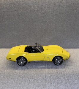1975 CHEVROLET CORVETTE Convertible Yellow.4 heic